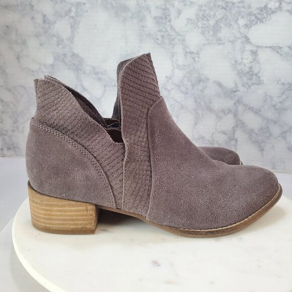 Seychelles Score 7.5 Gray Suede Ankle Boots Booties 2" Block heel - Picture 2 of 13